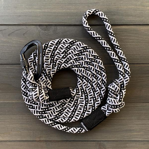 Wilderdog - Big Carabiner Rope Leash [Black & White]
